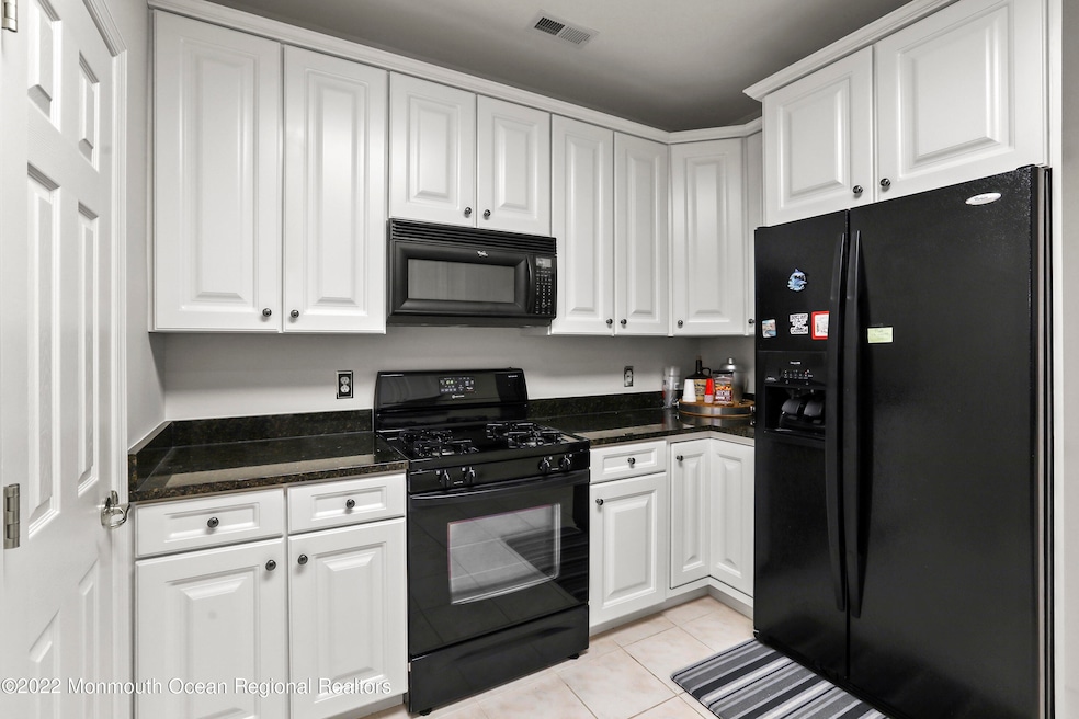 22 Cooper Ave unit 301, Long Branch, NJ 07740 - photo 1