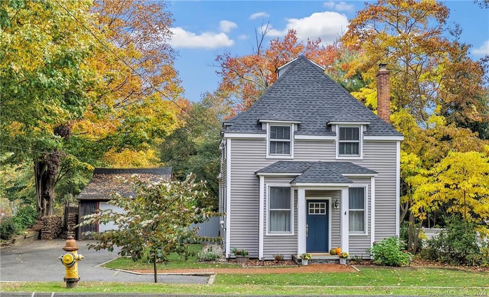 Antique Colonial in the desirable University area