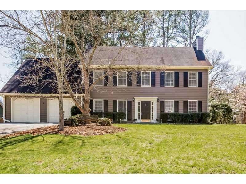 Exterior Front. Well maintained home is move in re