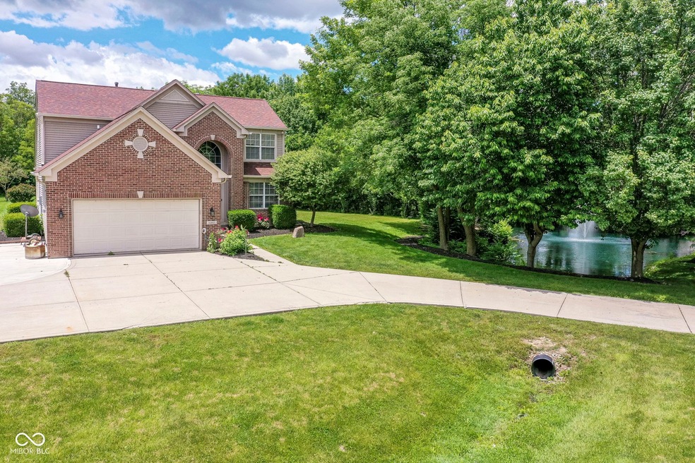 12613 Walrond Rd, Fishers, IN 46037 - photo 1