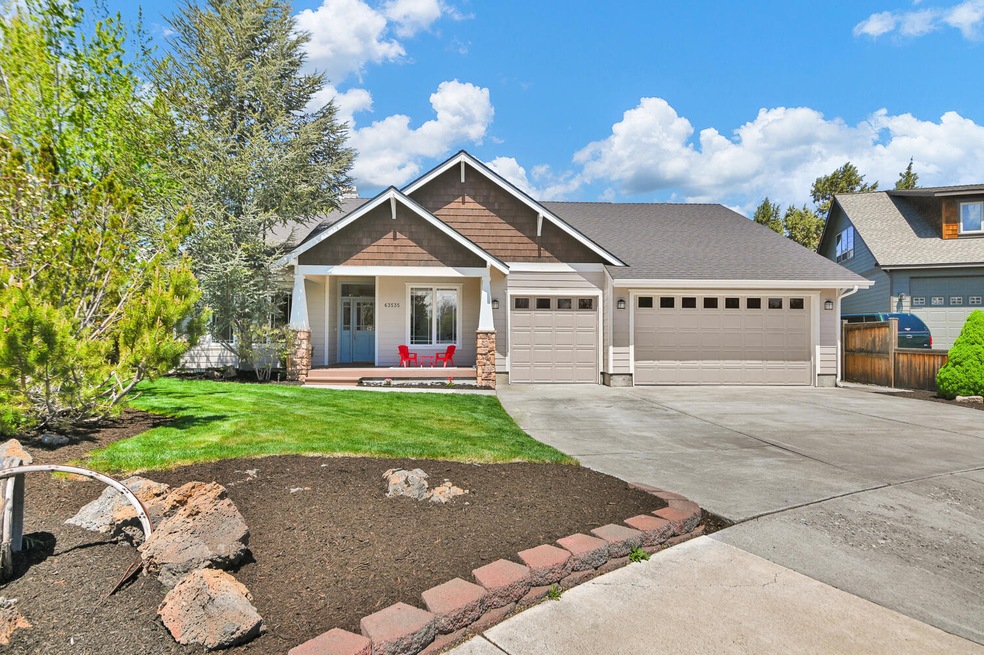 63535 Pharaoh Ct, Bend, OR 97701 - photo 1
