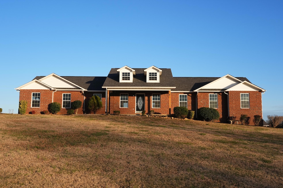 2008 Lindsey Ln, Jefferson City, TN 37760 - photo 1