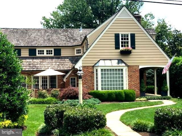 11027 Waycroft Way, Rockville, MD 20852 - photo 1