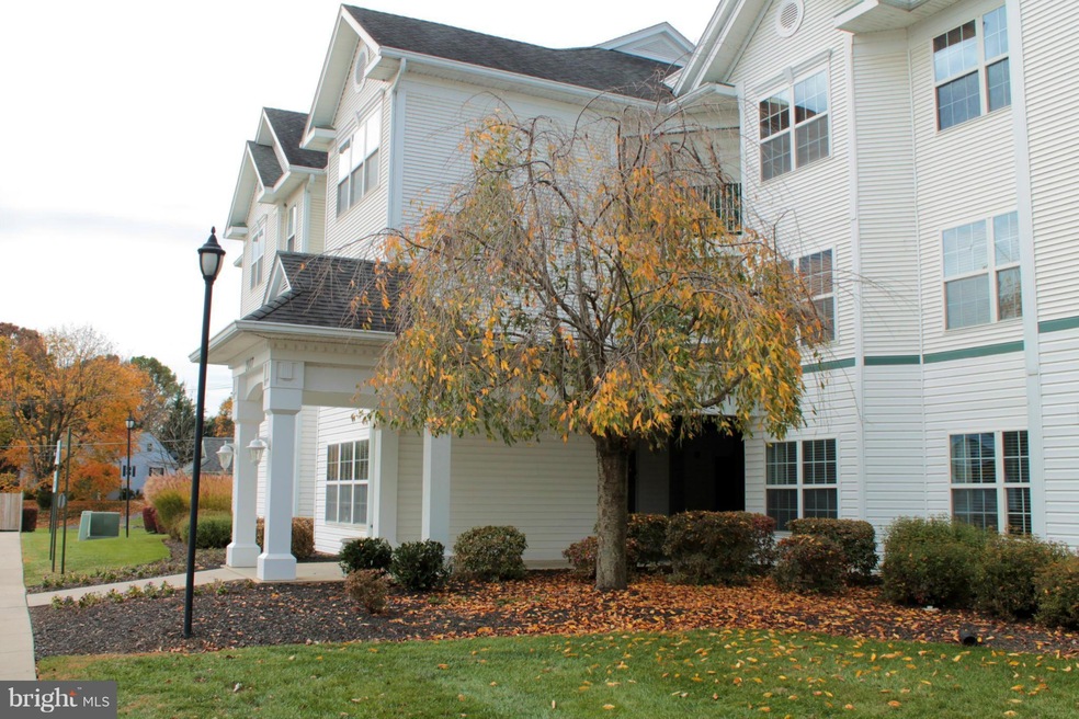 2007 Starlight Ln unit 1B, Hagerstown, MD 21740 - photo 1