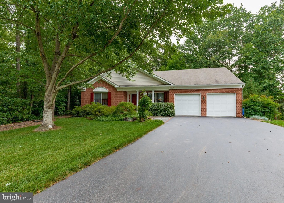 3317 Tudor Ct, Adamstown, MD 21710 - photo 1