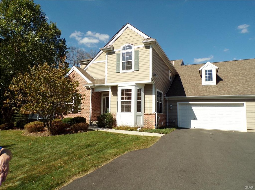 2317 Hollow View Dr, Easton, PA 18040 - photo 1