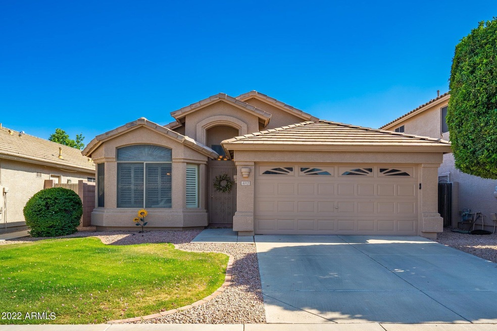1-web-or-mls-4717 E Ashurst Dr (01)