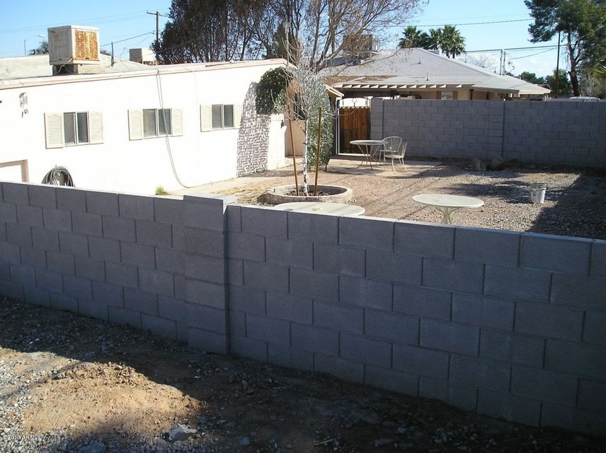 Mele Mesa Drive Rear Side Yard