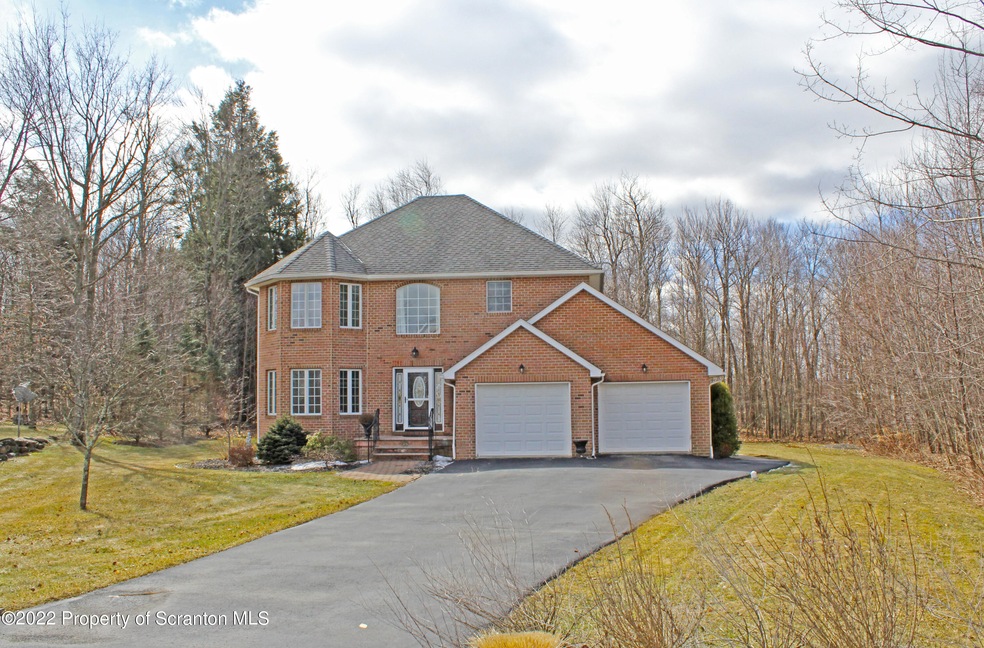 401 Blueberry Place, Moscow, PA 18444 - photo 1