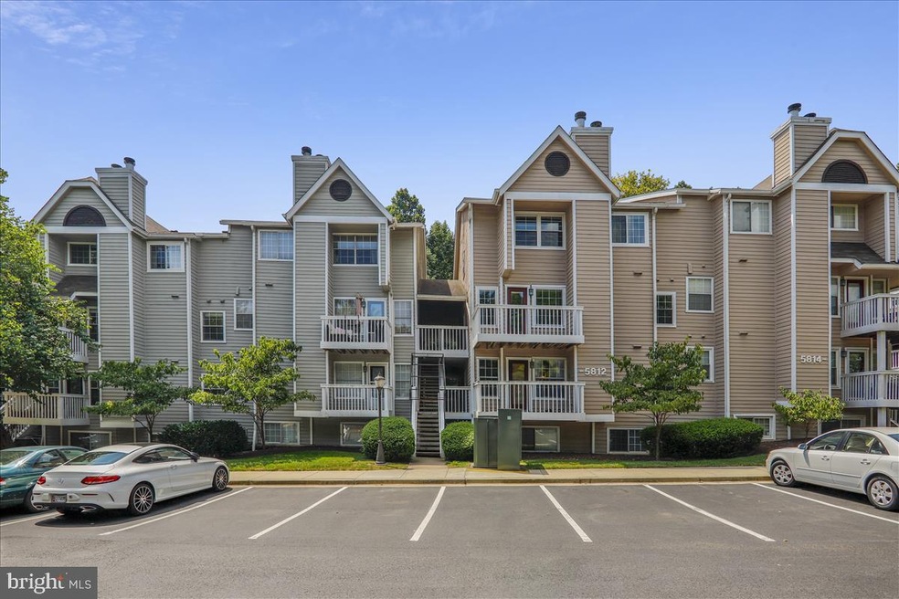 5812 Inman Park Cir unit 814, Rockville, MD 20852 - photo 1