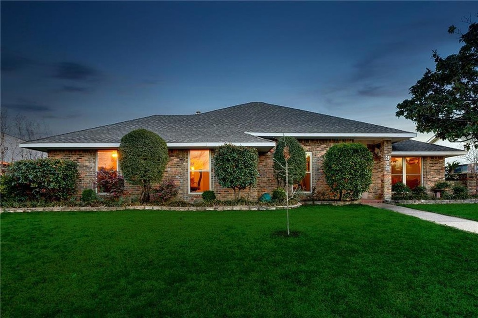 Great curb appeal!