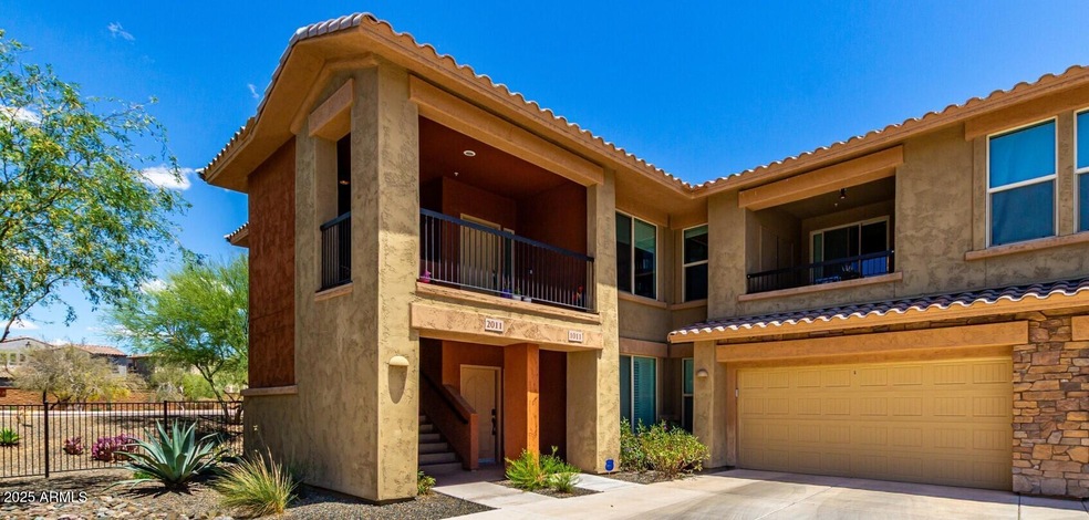 2425 W Bronco Butte Trail unit 2011, Phoenix, AZ 85085 - photo 1