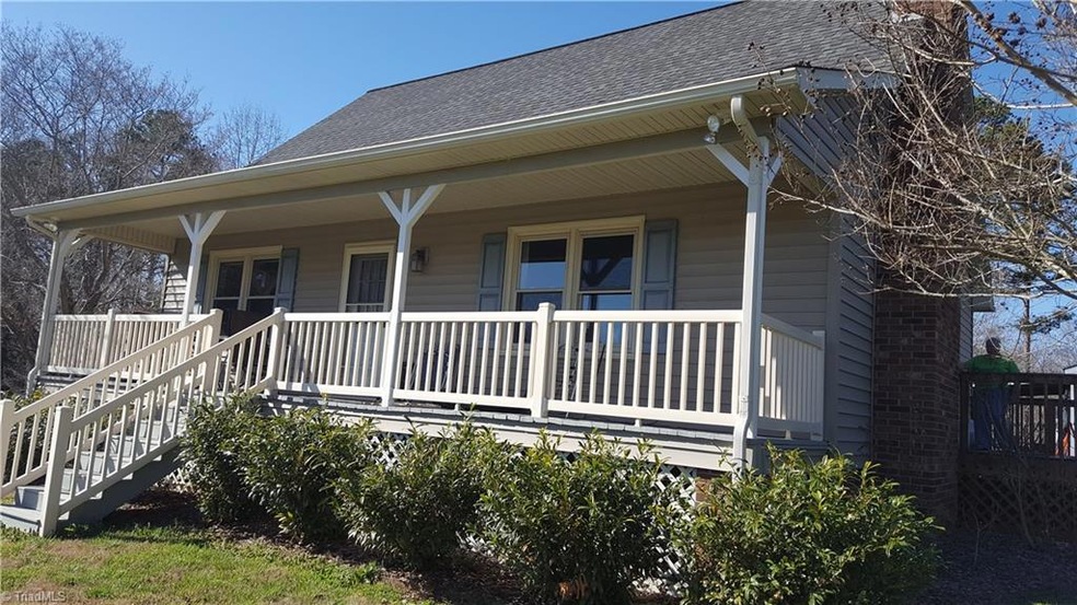 521 Mountain Brook Rd, Asheboro, NC 27205 - photo 1