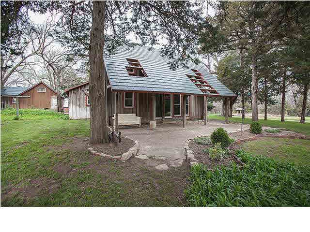Front view of home