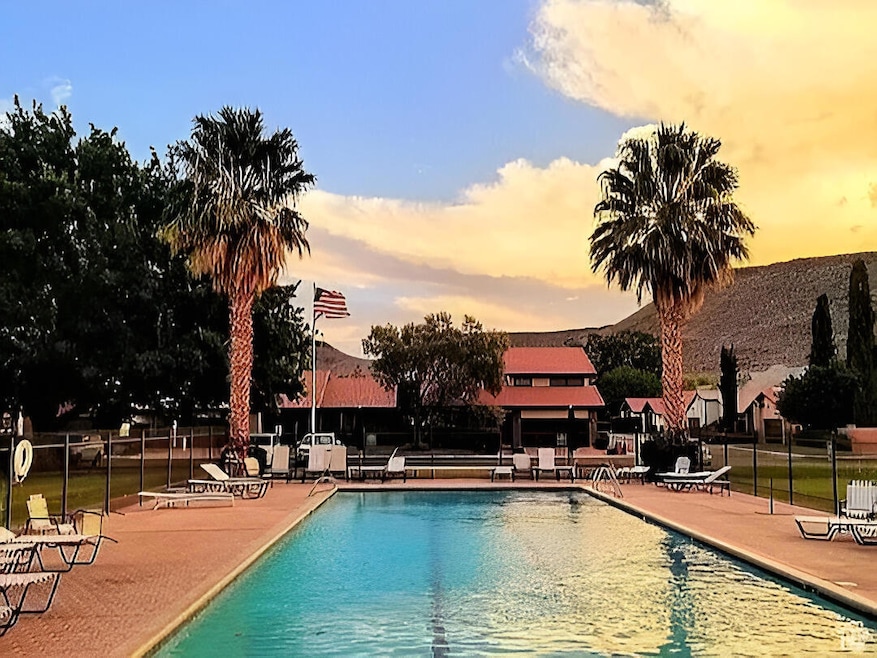 545 S Valley View Dr unit 148, St. George, UT 84770 - photo 1