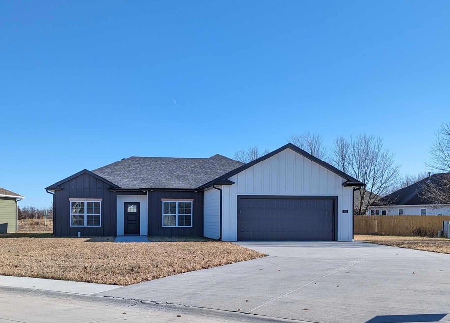 Lot 101 - 962 N Hickman
