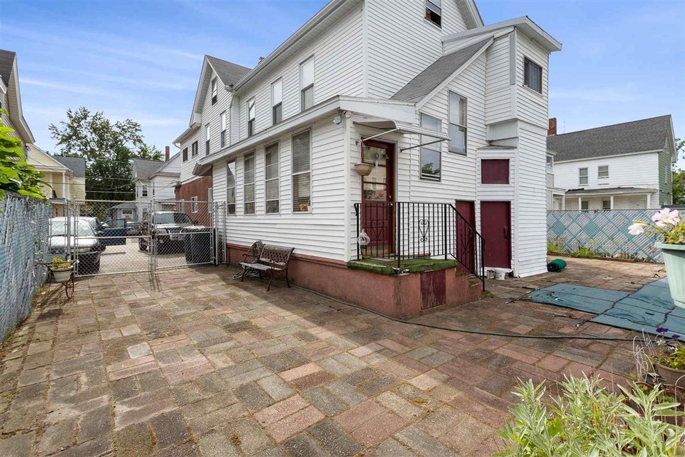 120 Palm St, Nashua, NH 03060 - photo 1