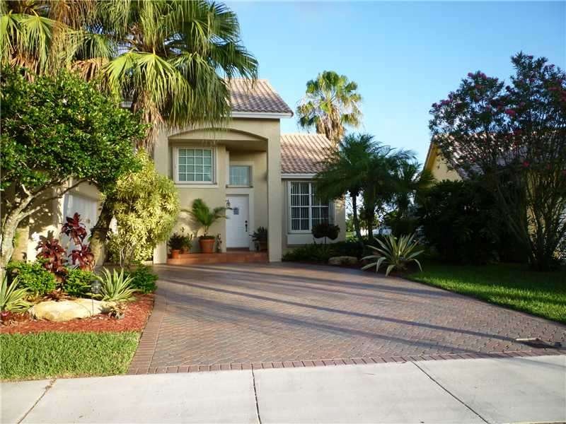 1090 Capistrano, Weston, FL 33326 - photo 1