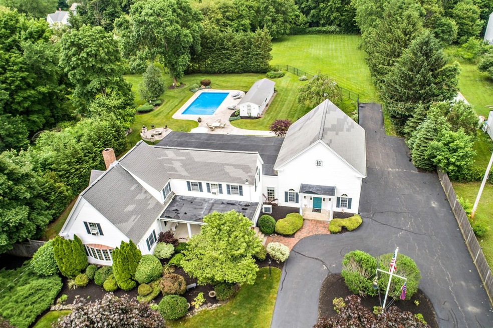 84 Franklin St, Whitman, MA 02382 - photo 1