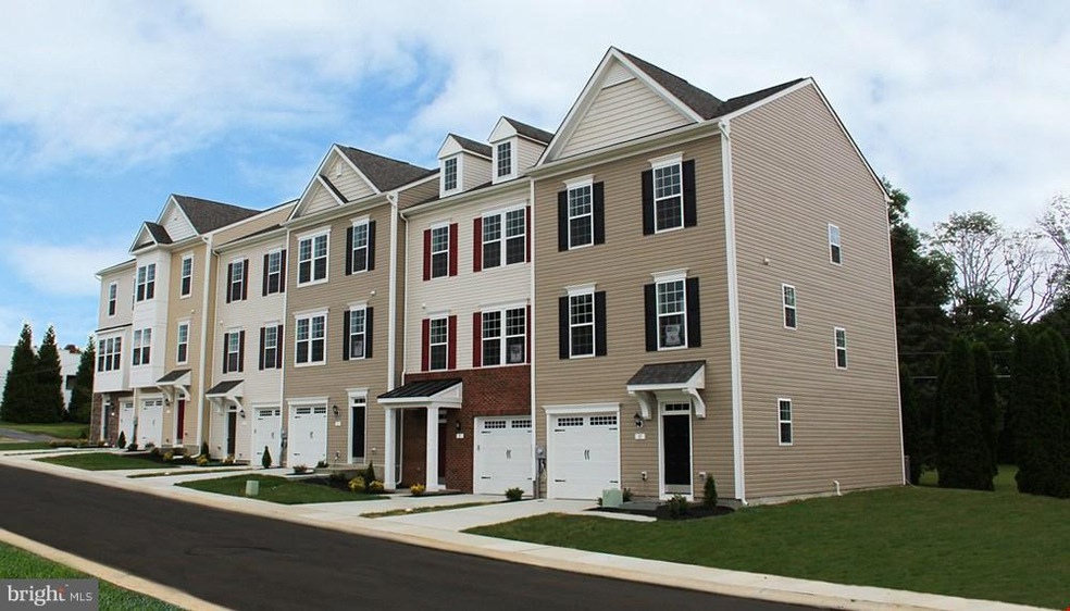 8145 Hollow Ct, Severn, MD 21144 - photo 1