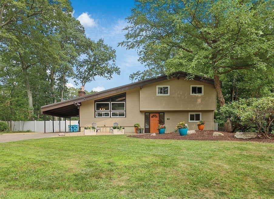 Sold $640,000 • Co-Listing Agent