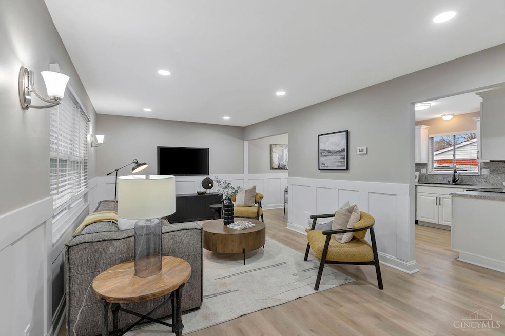 1380 Yellowglen Dr, Cincinnati, OH 45255 - photo 1