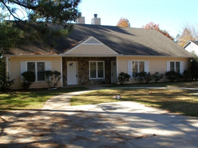 2628 Country Trace SE unit B, Conyers, GA 30013 - photo 1
