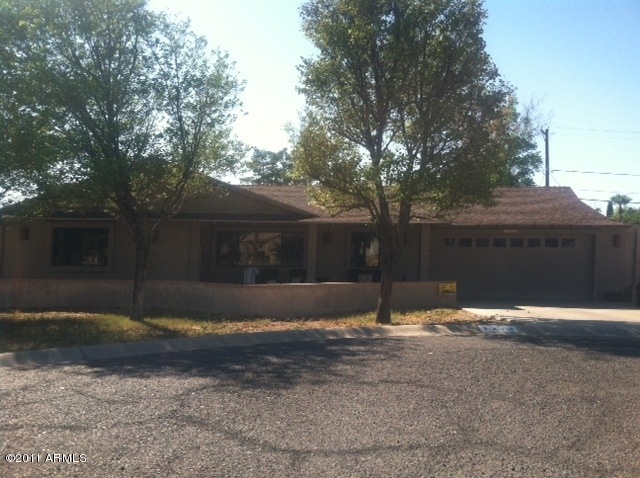 3816 N 54th Ct