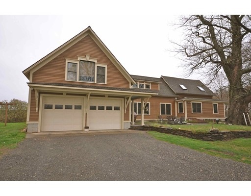 121 N Hatfield Rd, Hatfield, MA 01038 - photo 1