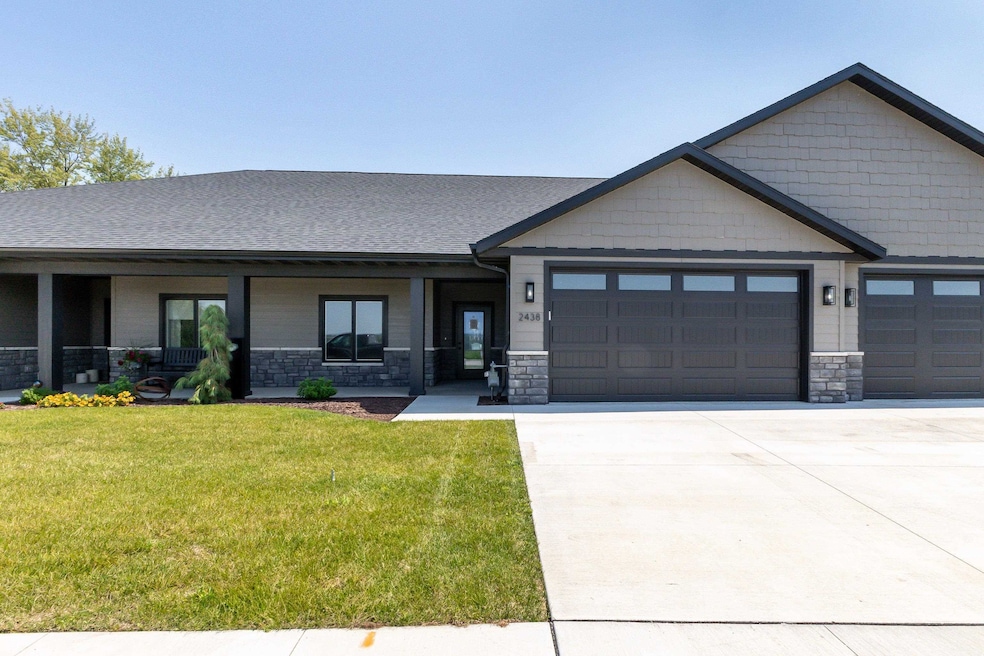 2438 Rolling Creek Ln, Dubuque, IA 52003 - photo 1