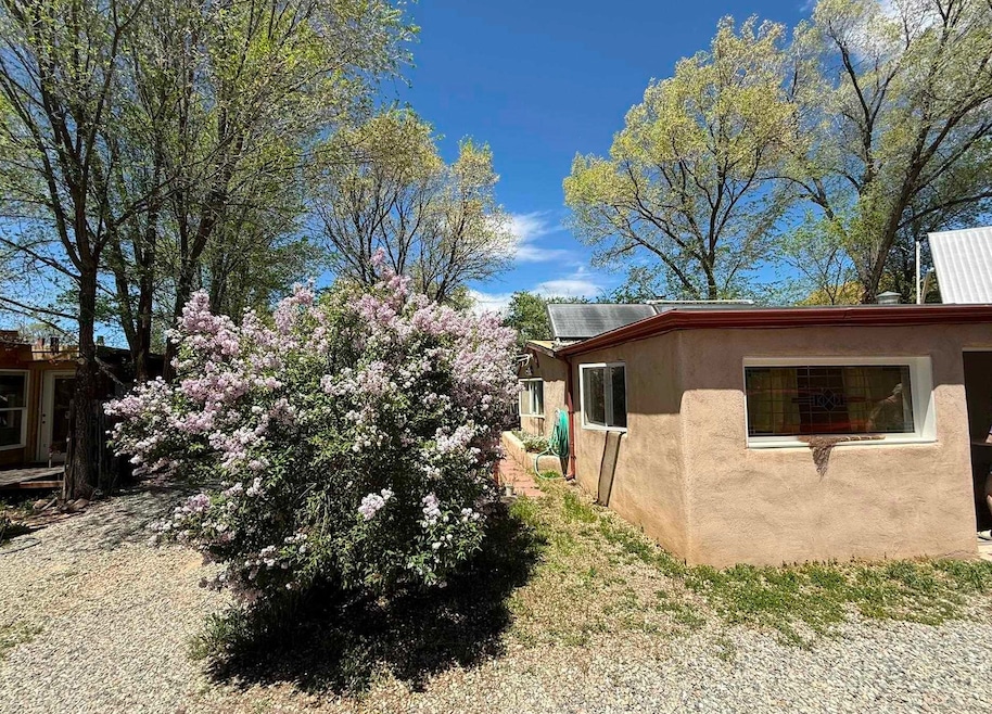 Under Contract $325,000