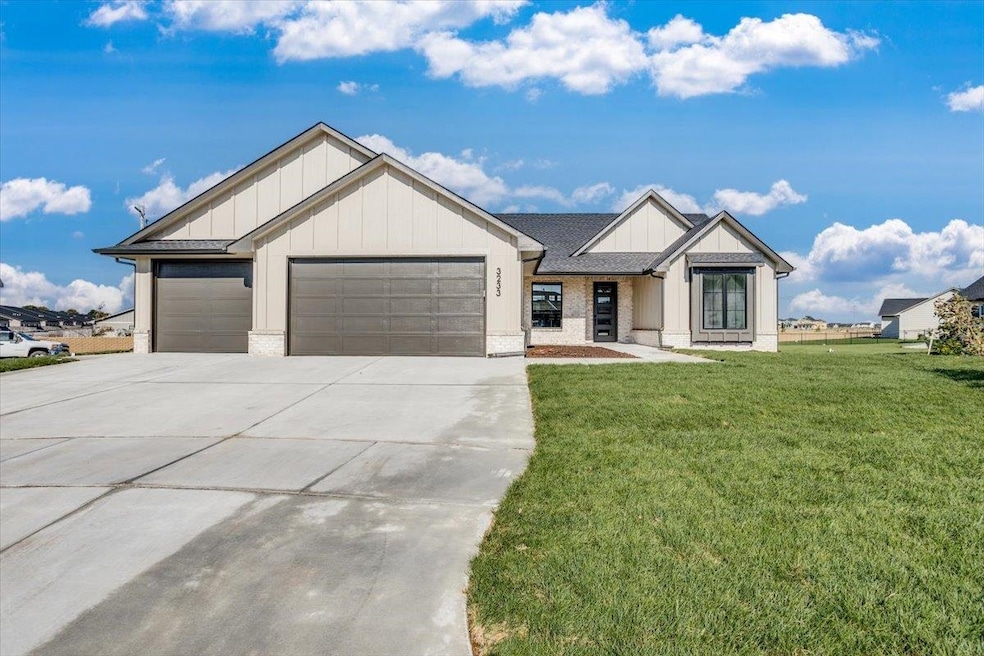 3233 N Pine Grove Cir, Wichita, KS 67205 - photo 1