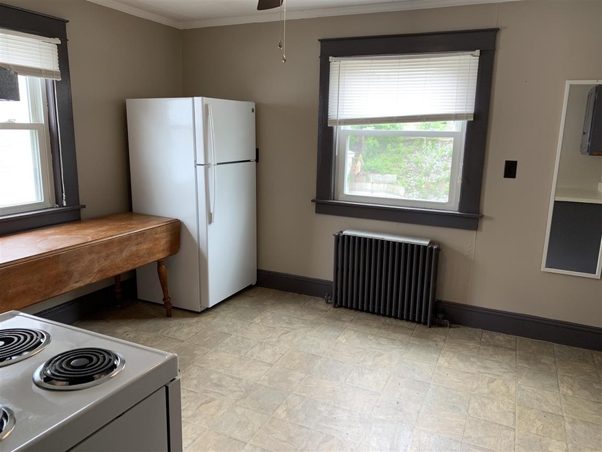 325 Central St unit 3, Franklin, NH 03235 - photo 1