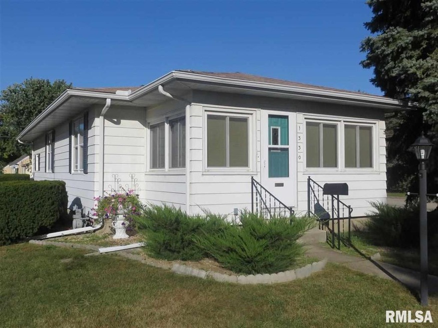 1330 Pulaski St, Lincoln, IL 62656 - photo 1