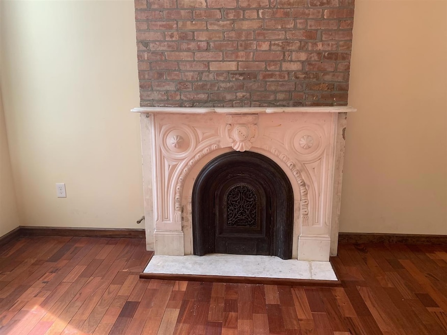 For Rent $2,500/month