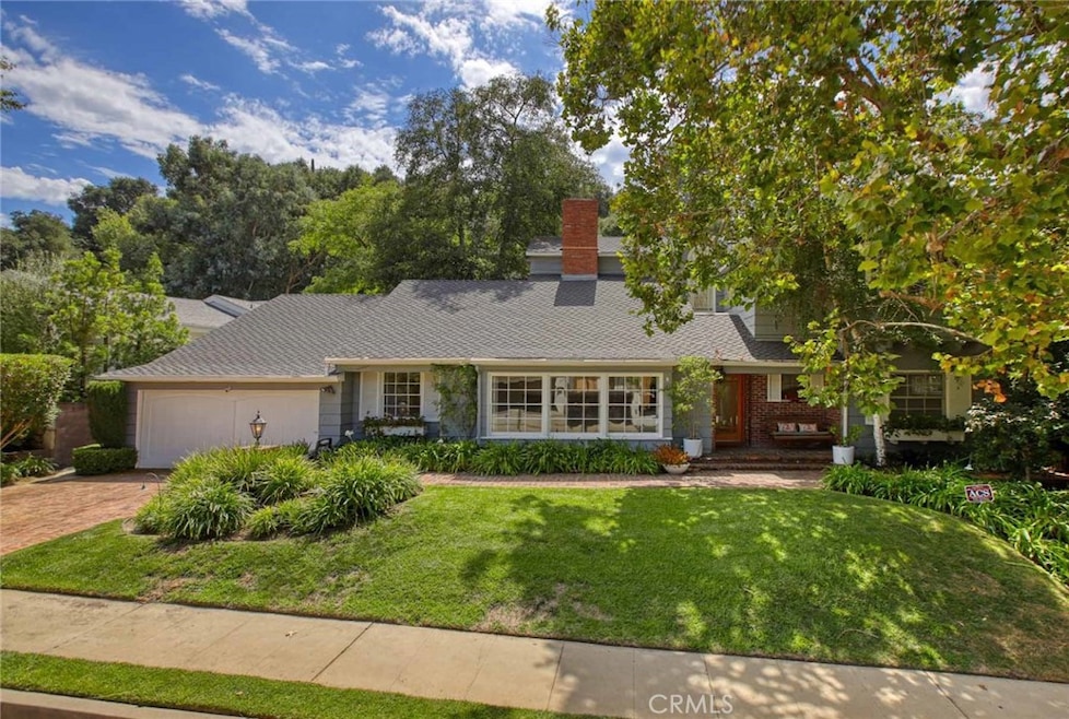 Pending $2,595,000 • Co-Listing Agent