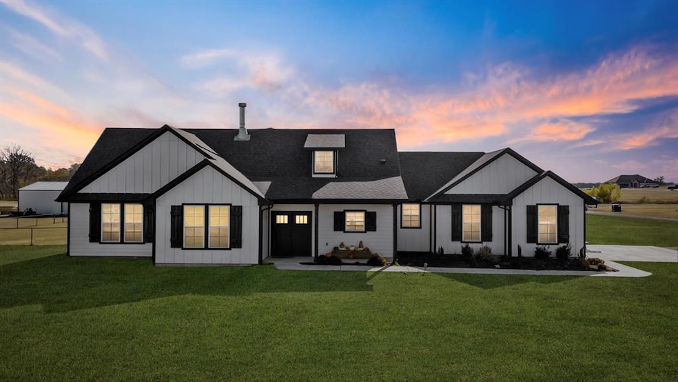 22566 Ranch Rd, Purcell, OK 73080 - photo 1