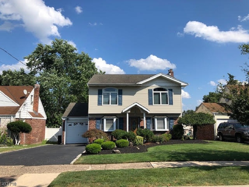 4 Blueridge Rd, Lodi, NJ 07644 - photo 1