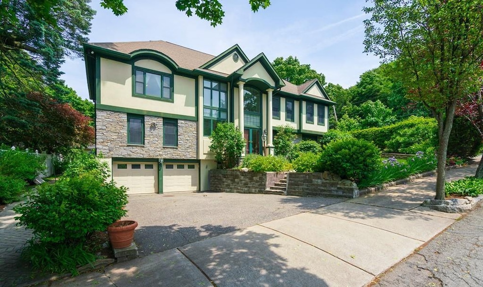 267 Mount Vernon St, West Newton, MA 02465 - photo 1