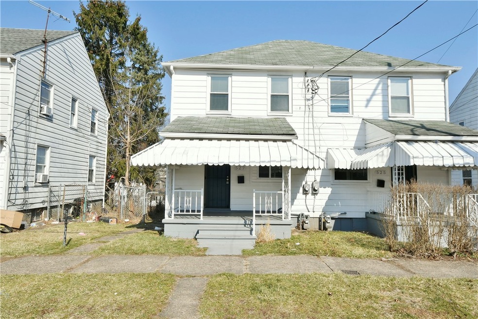 527 Farnsworth Ave, Clairton, PA 15025 - photo 1