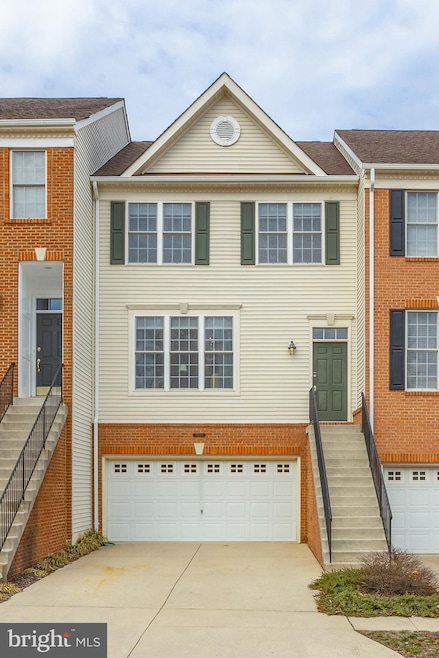 25820 Kirkwood Square, Chantilly, VA 20152 - photo 1