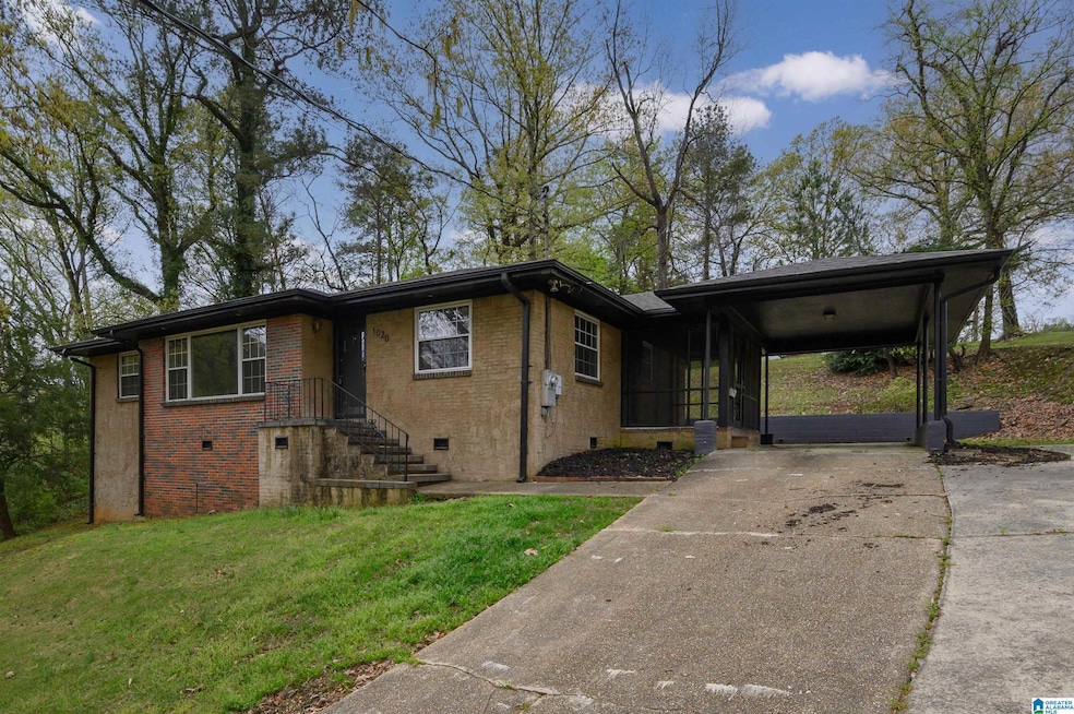1020 Rutledge Dr, Birmingham, AL 35228 - photo 1