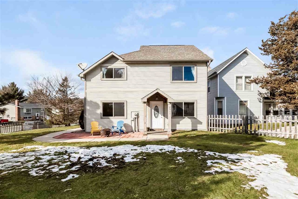 2511 Church St, Cross Plains, WI 53528 - photo 1