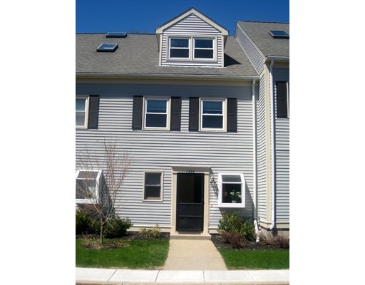 1305 Lagrange St, Chestnut Hill, MA 02467 - photo 1