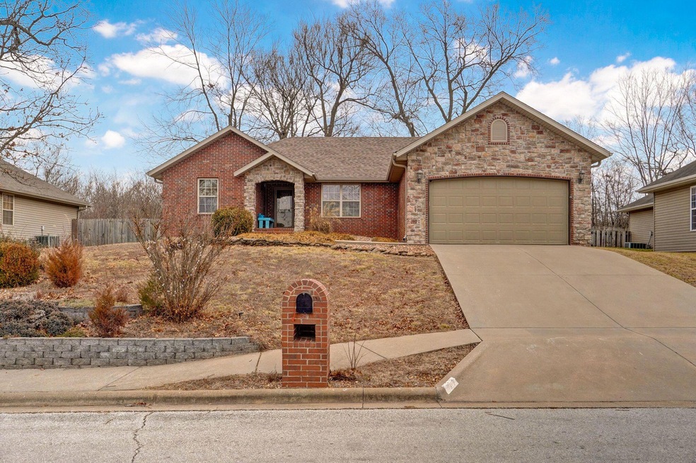622 N Jerico St-32