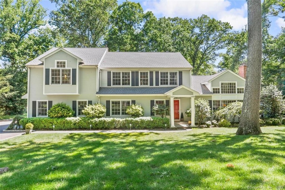 5 Grist Mill Ln, Westport, CT 06880 - photo 1