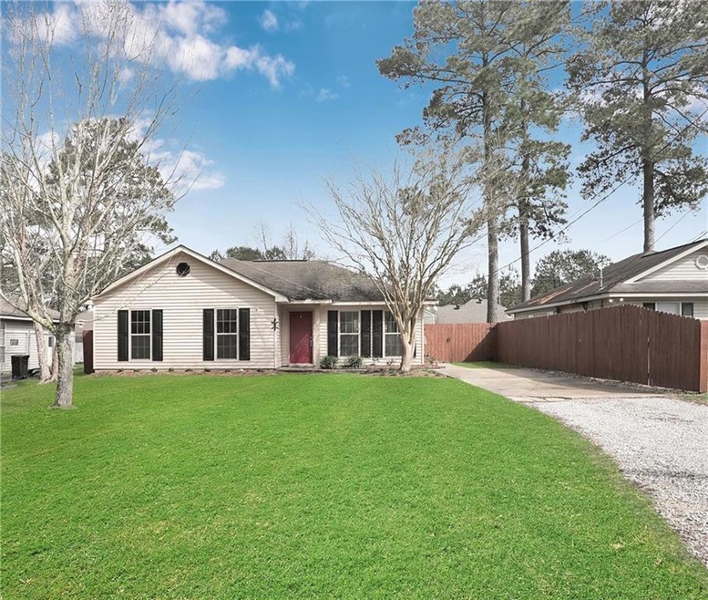Beautiful 3 bedroom/2 bath house