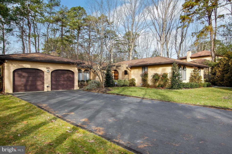 10 Brookwood Dr, Voorhees, NJ 08043 - photo 1