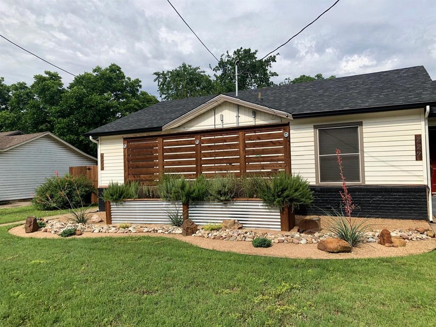 225 Harmon Rd, Hurst, TX 76053 - photo 1