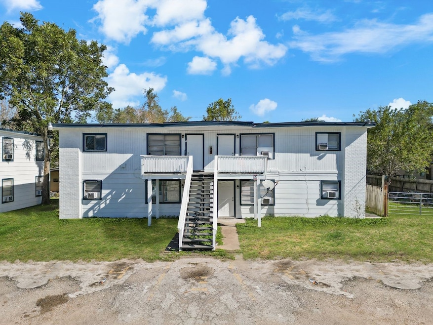 2312 & 2315 Avenue B, Dickinson, TX 77539 - photo 1